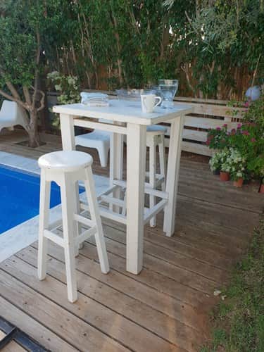 שולחן בר גבוה