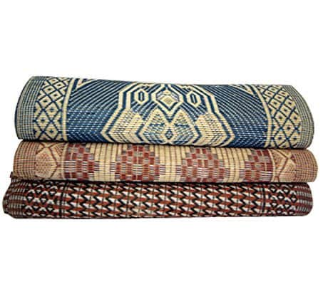 מחצלת קש גדולה